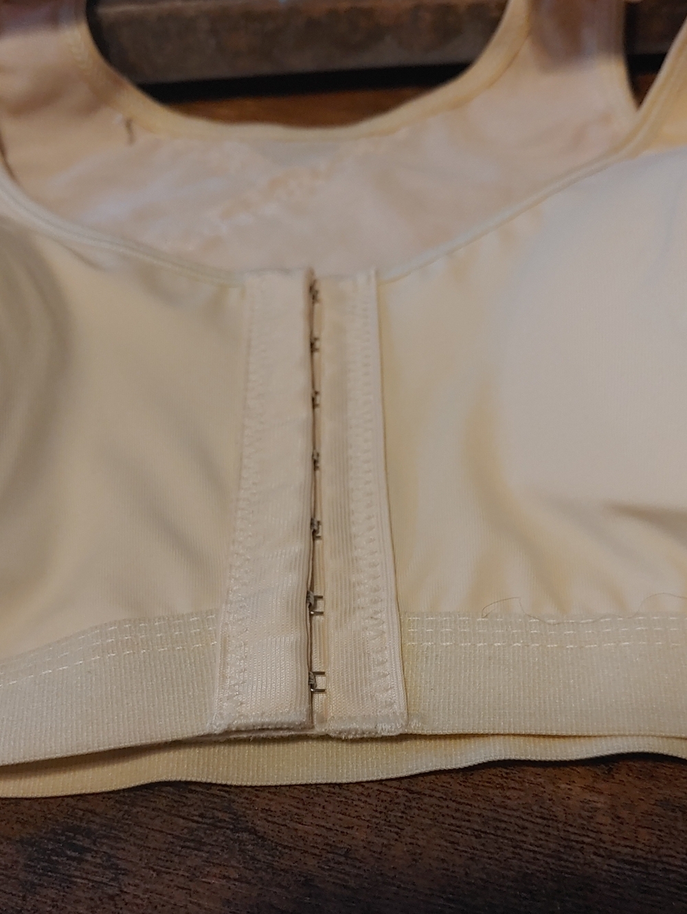 NWT 2X Embraced Front Closure Beige Unpadded Wirefree Posture Bra - Picture 4 of 11